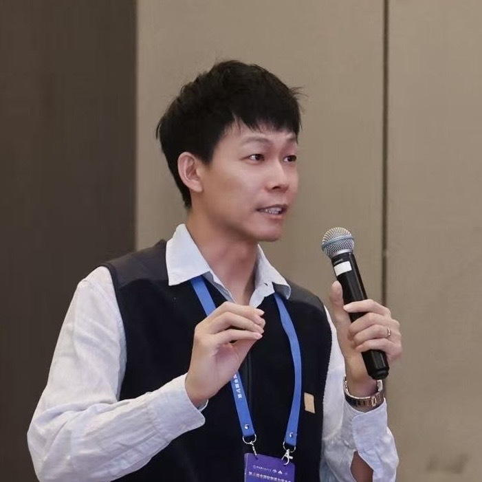 Xiaonan Huang